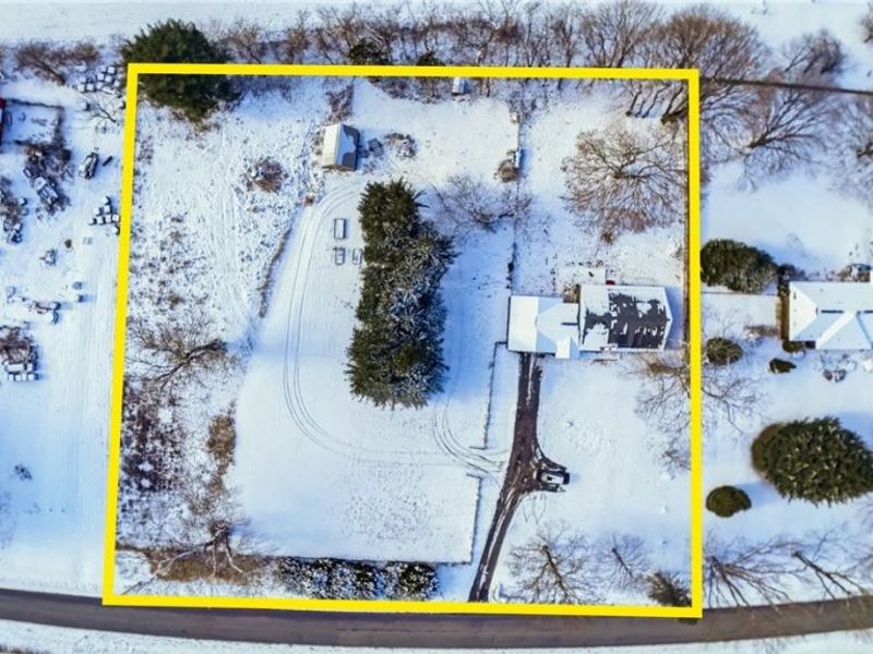 2430 S Hametown Road, Norton, OH 44203 Photo 2