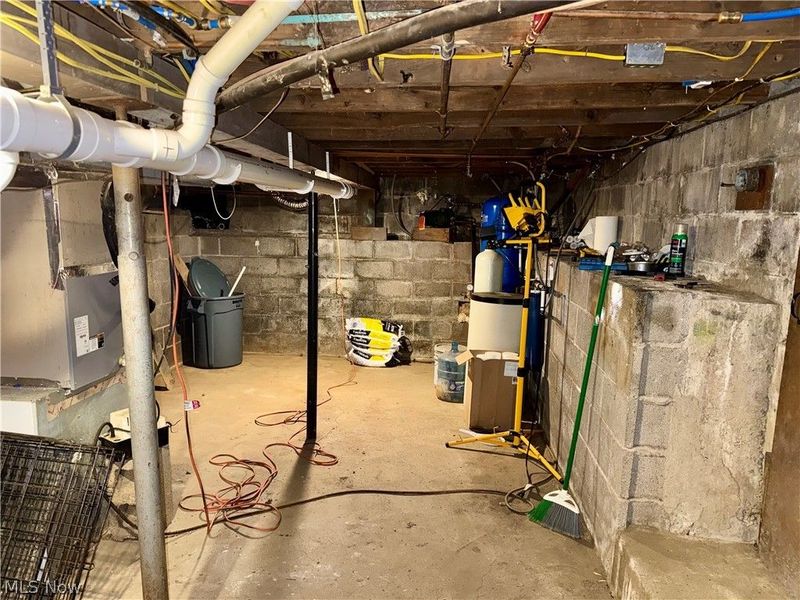 2430 S Hametown Road, Norton, OH 44203 Photo 33