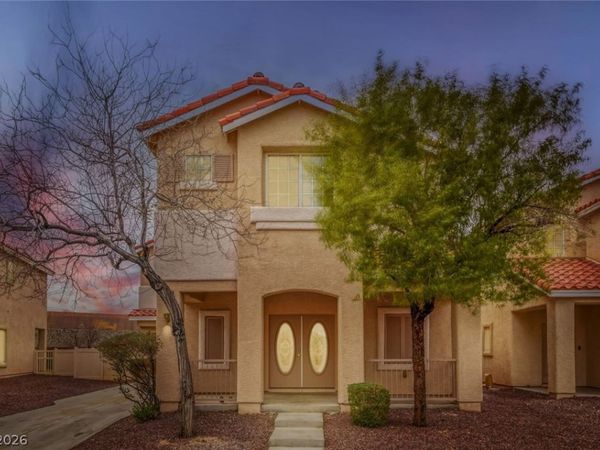 8813 E Red Fox Drive, Las Vegas, NV 89123