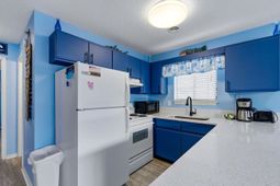 3700 Golf Colony Lane  photo 4