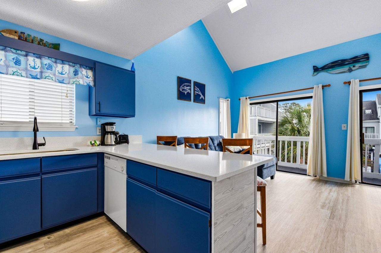 3700 Golf Colony Lane  Photo 5