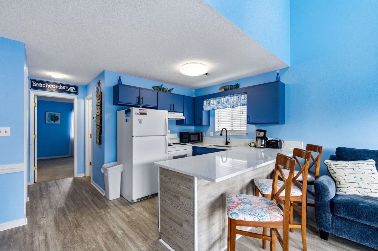 3700 Golf Colony Lane  Photo 6