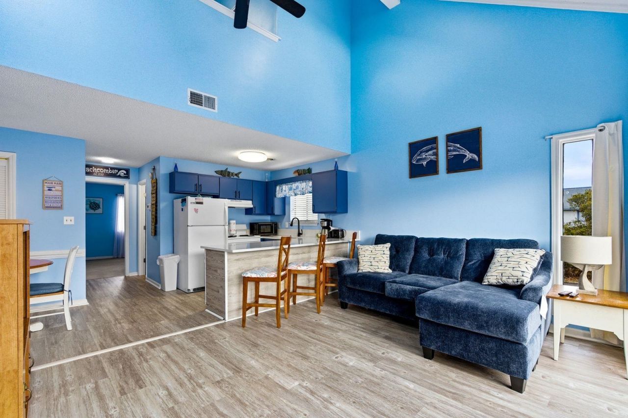 3700 Golf Colony Lane  Photo 7