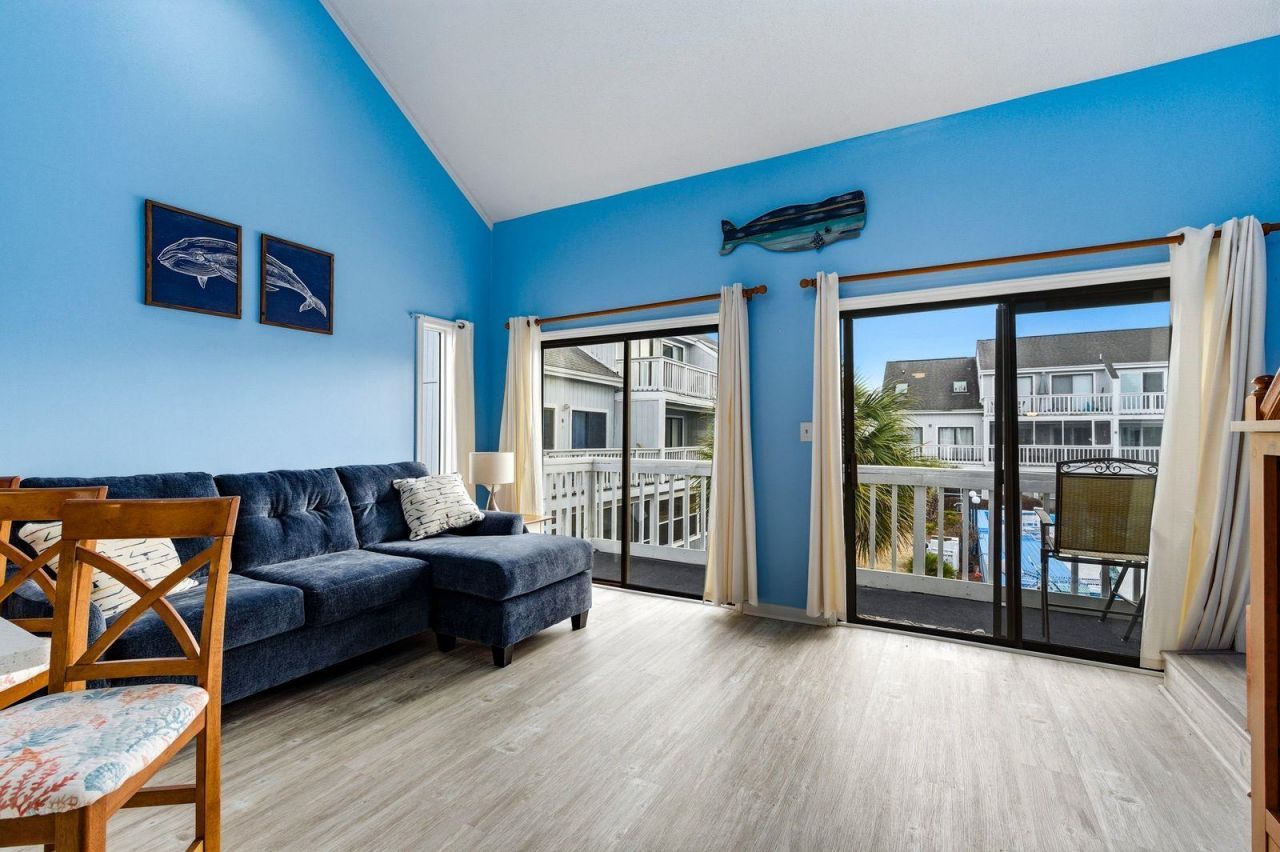 3700 Golf Colony Lane  Photo 8