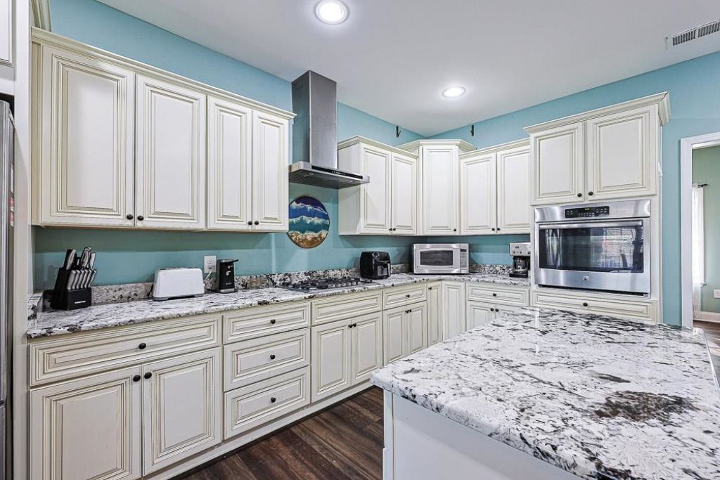 6777 Hampton Rd. Photo 10