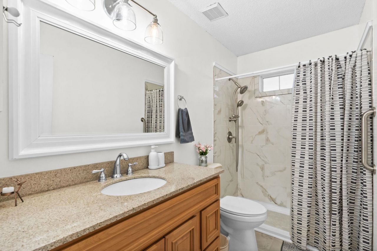 1109 Fox Sparrow Dr. Photo 17