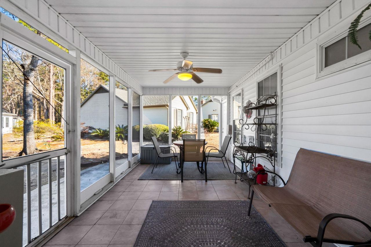 1109 Fox Sparrow Dr. Photo 18