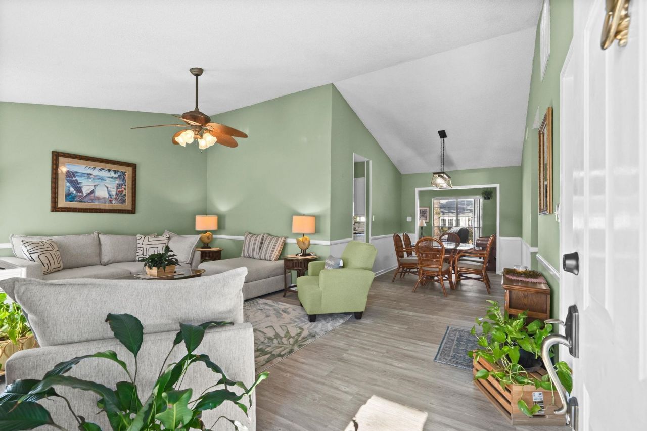 1109 Fox Sparrow Dr. Photo 3