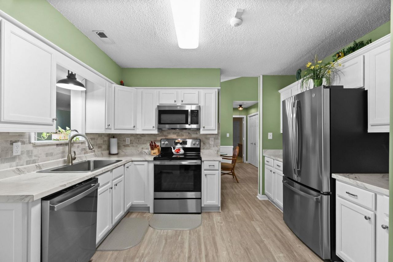 1109 Fox Sparrow Dr. Photo 7