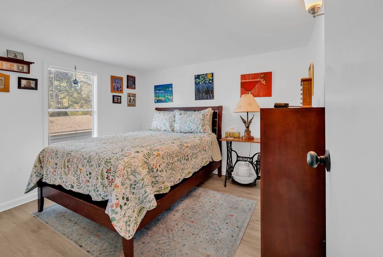 74 Boone Loop Photo 13