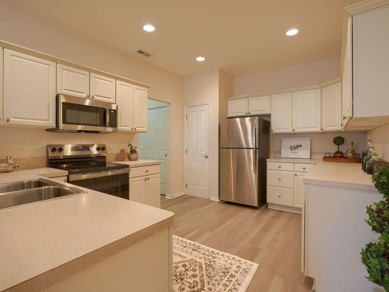 6183 Donegan Way, Unit 8, Dublin, OH 43016 Photo 19