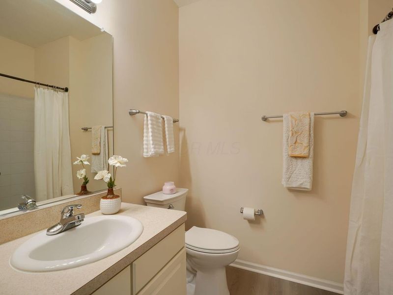 6183 Donegan Way, Unit 8, Dublin, OH 43016 Photo 32