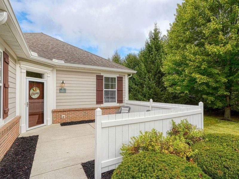 6183 Donegan Way, Unit 8, Dublin, OH 43016 Photo 4