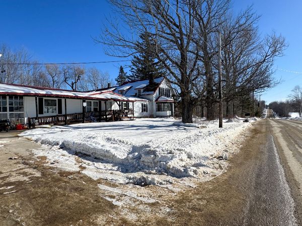 124 Thomas Hill Road, Lee, ME 04455