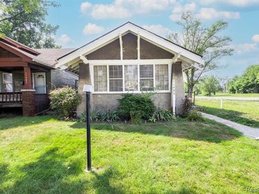 11493 Wisconsin Street, Detroit, MI 48204
