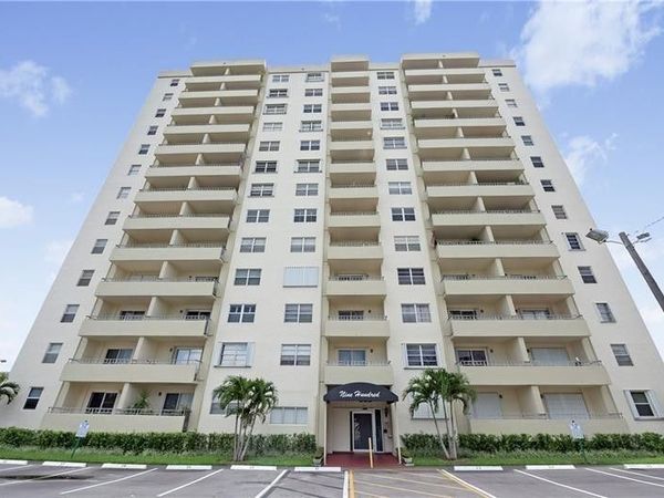 900 NE 18th Ave, Unit 907, Fort Lauderdale, FL 33304