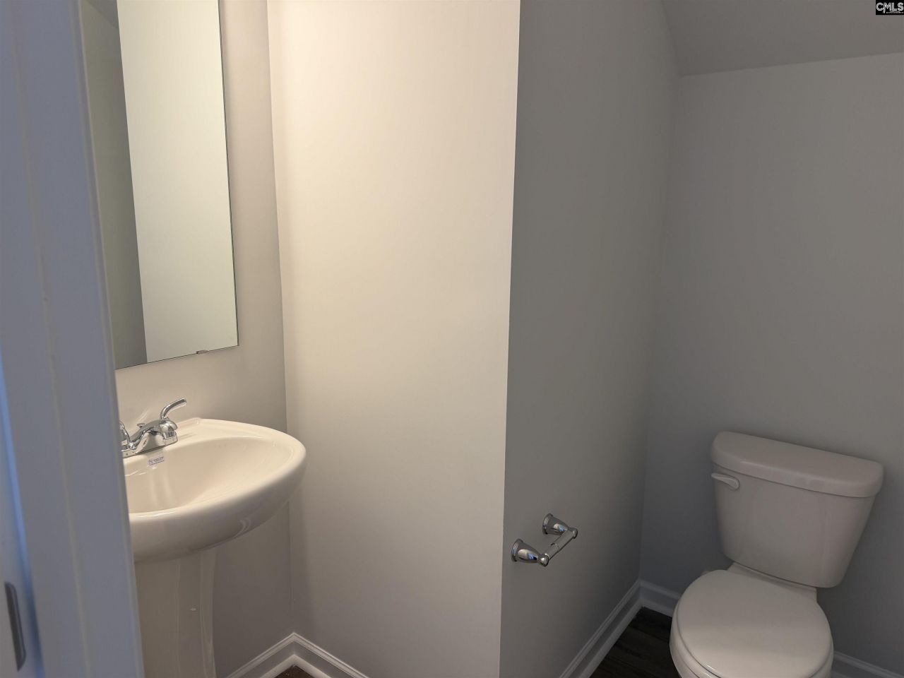 145 Carr Lane  Photo 4