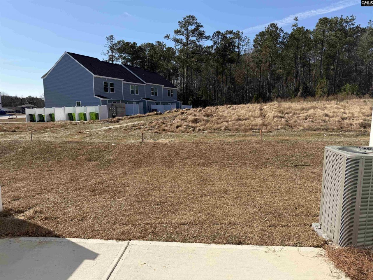 143 Carr Lane  Photo 9