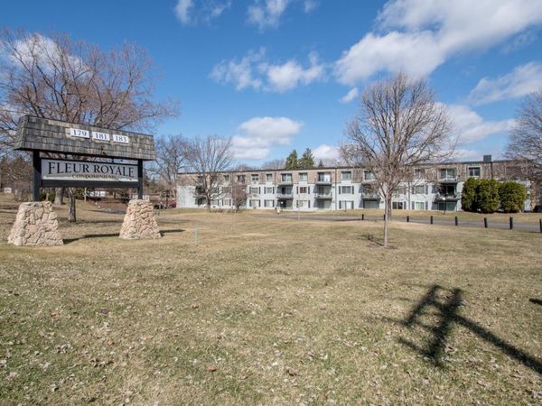 181 Little Canada Road E, Unit 115, Little Canada, MN 55117