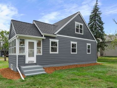 5003 Fairview Avenue N, Crystal, MN 55429