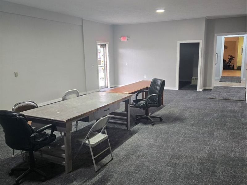 433 Oberlin Road, Elyria, OH 44035 Photo 13