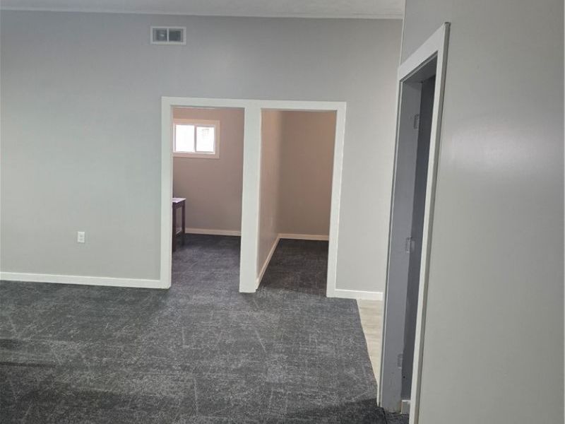 433 Oberlin Road, Elyria, OH 44035 Photo 8