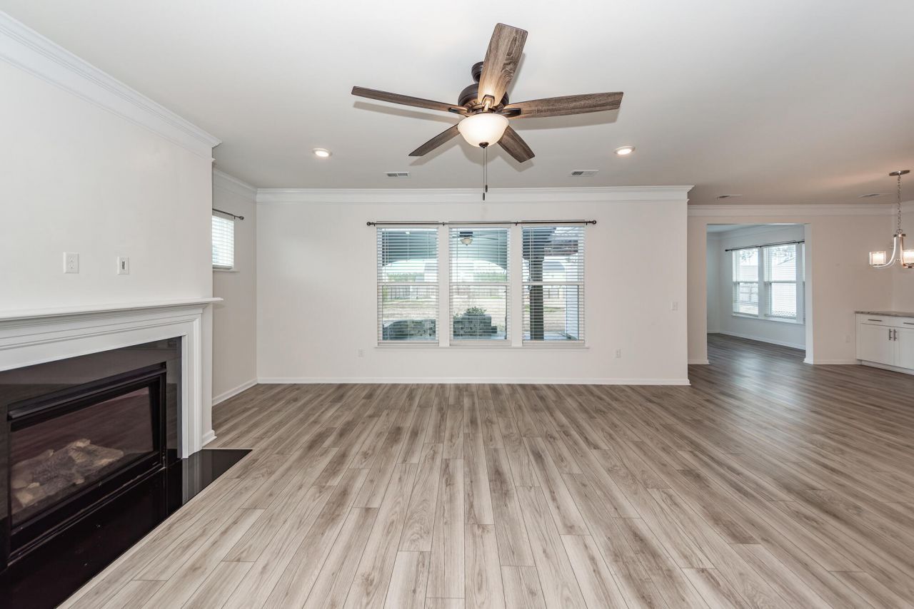 121 Lakelyn Road Photo 18