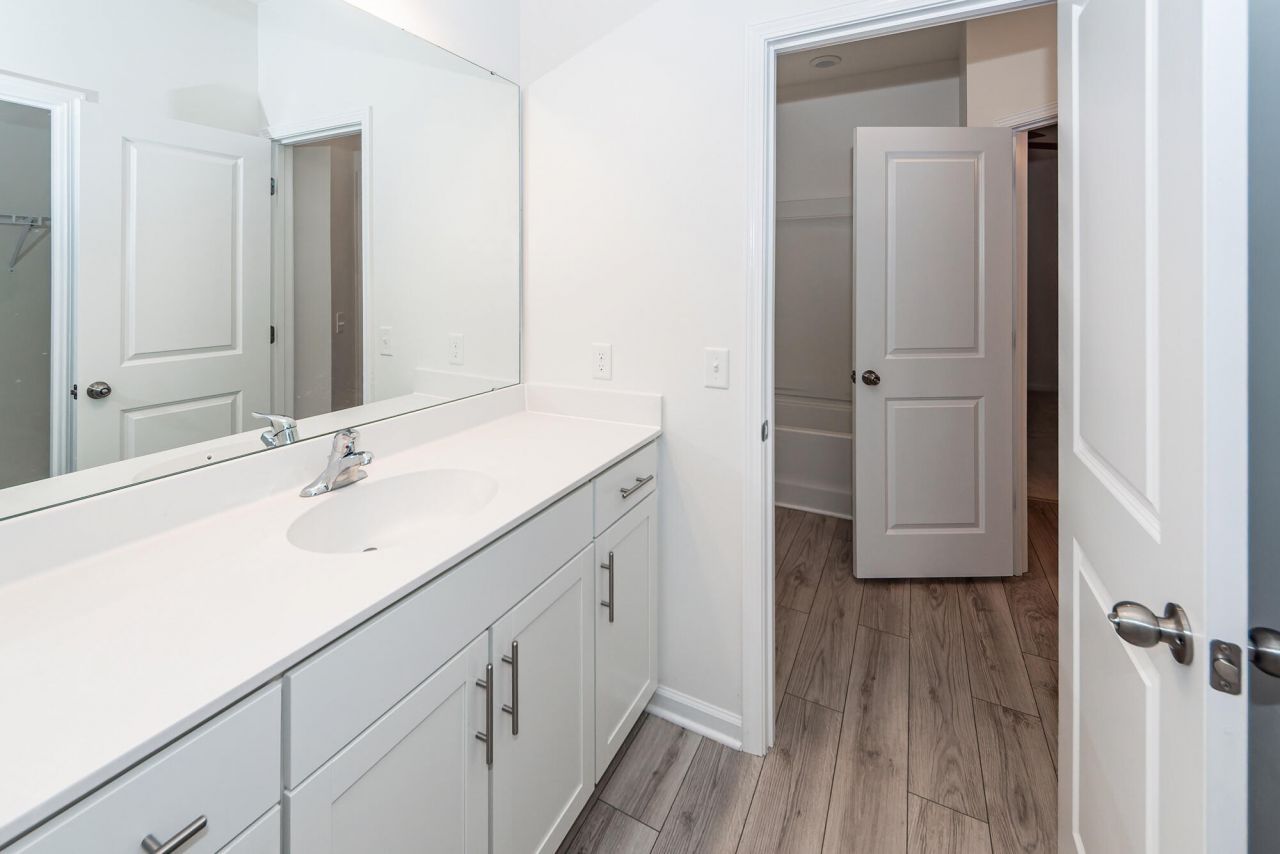 121 Lakelyn Road Photo 28