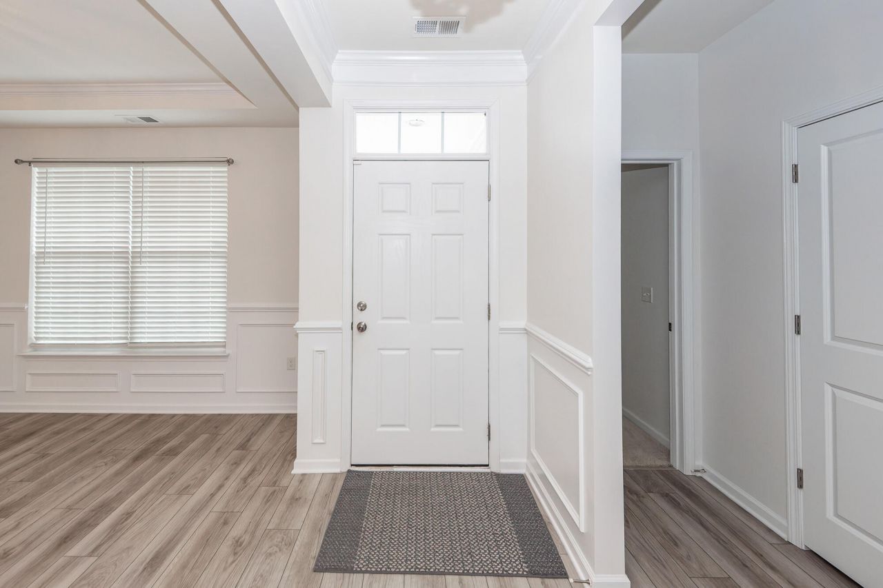 121 Lakelyn Road Photo 5