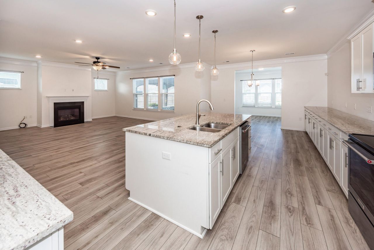 121 Lakelyn Road Photo 9