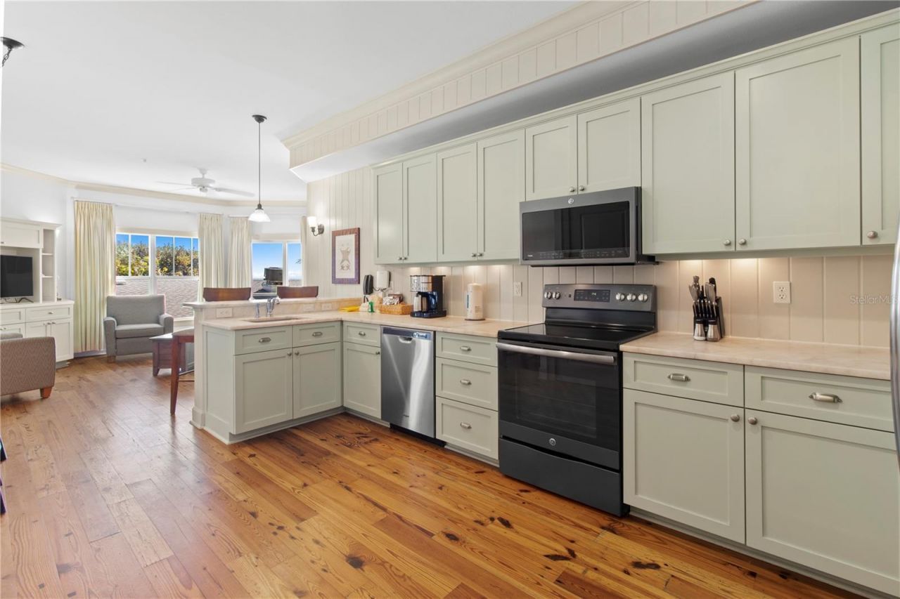 101 66th Street, Unit 6, Holmes Beach, FL 34217 Photo