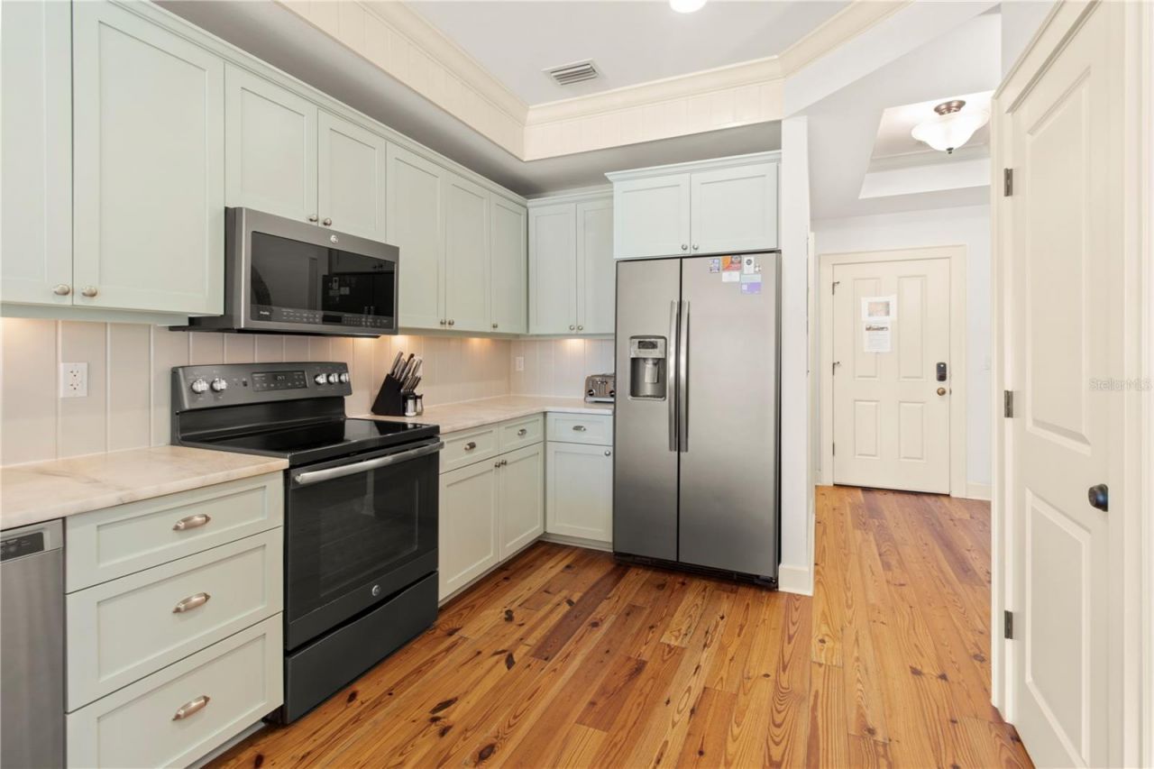 101 66th Street, Unit 6, Holmes Beach, FL 34217 Photo