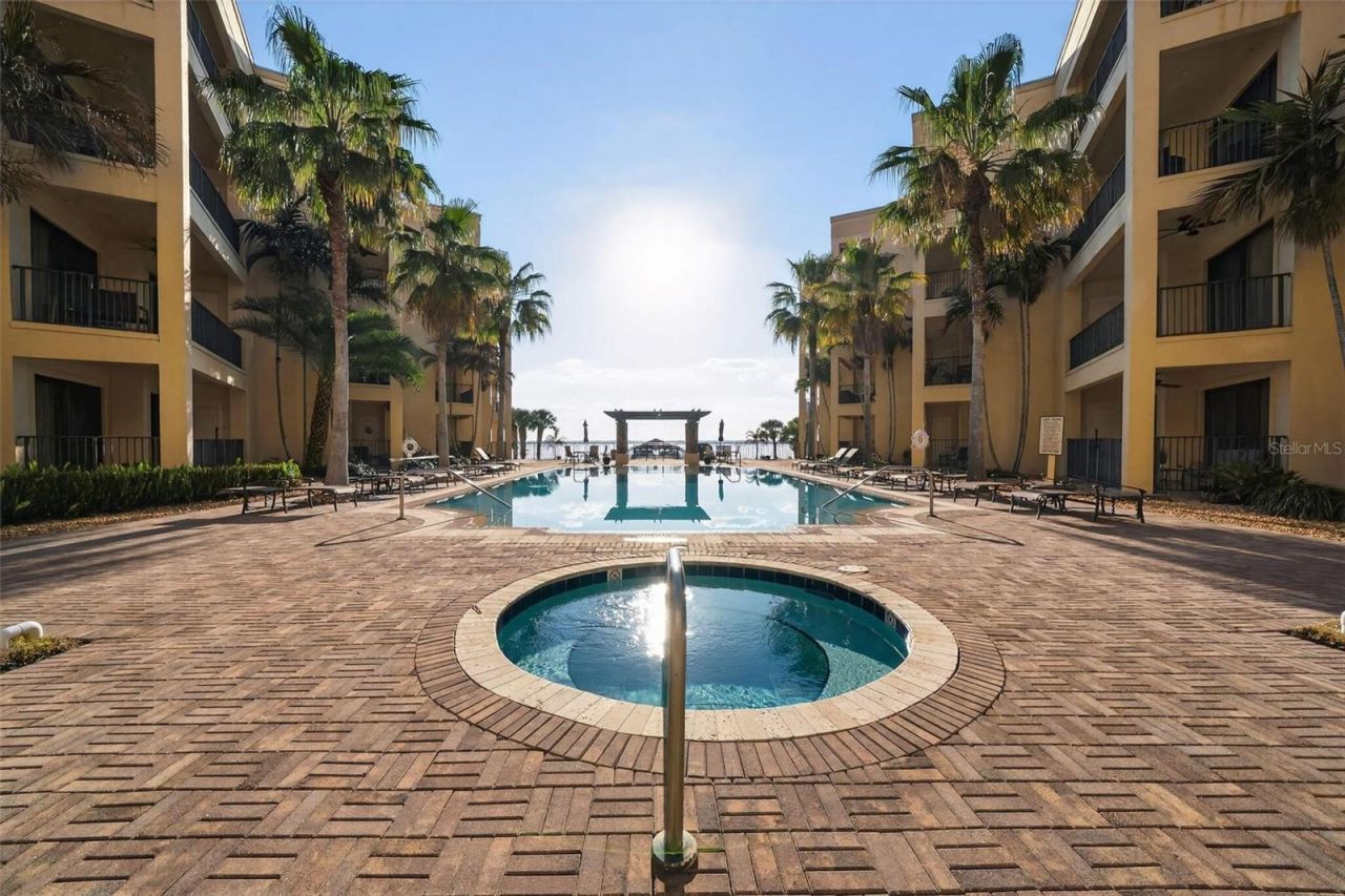 2351 Lakeview Drive, Unit 302, Sebring, FL 33870 Main Photo