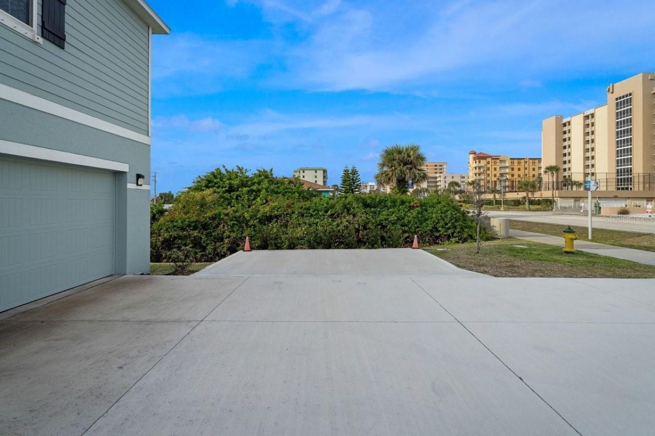 3828 S Atlantic Avenue, Daytona Beach Shores, FL 32118 Photo