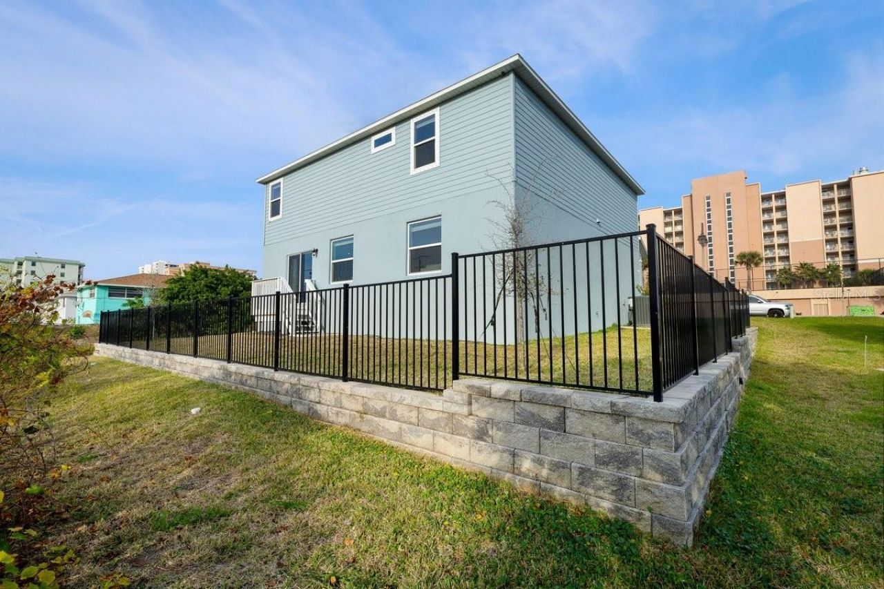 3828 S Atlantic Avenue, Daytona Beach Shores, FL 32118 Photo