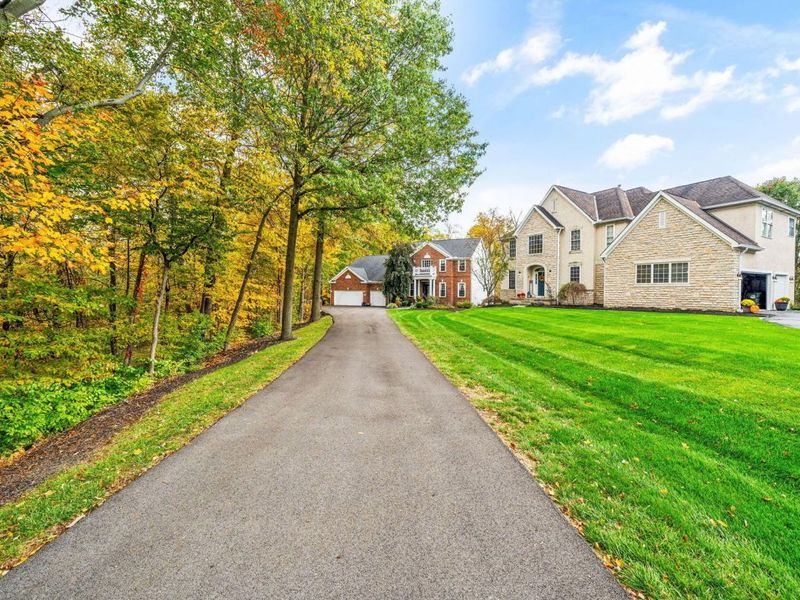 6573 Spinnaker Drive, Lewis Center, OH 43035 Photo 4