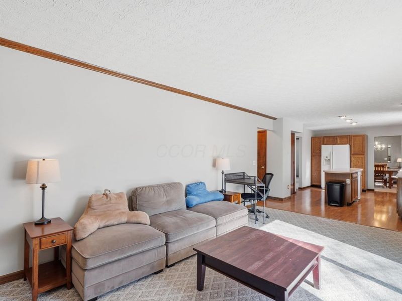 830 Lindenhaven Road, Columbus, OH 43230 Photo 16