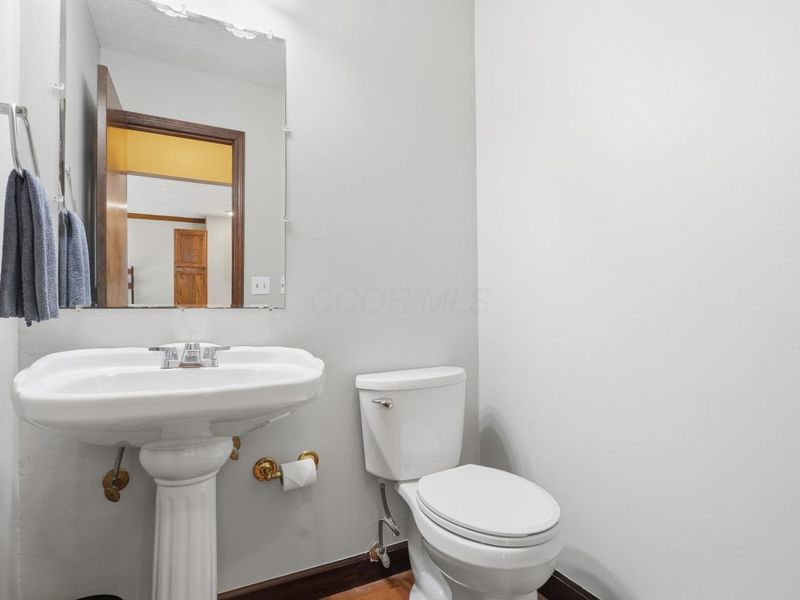 830 Lindenhaven Road, Columbus, OH 43230 Photo 17