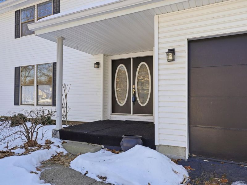 830 Lindenhaven Road, Columbus, OH 43230 Photo 2