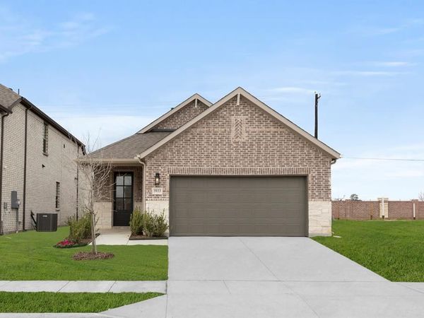 5933 Laurel Lake Lane, Pilot Point, TX 76258