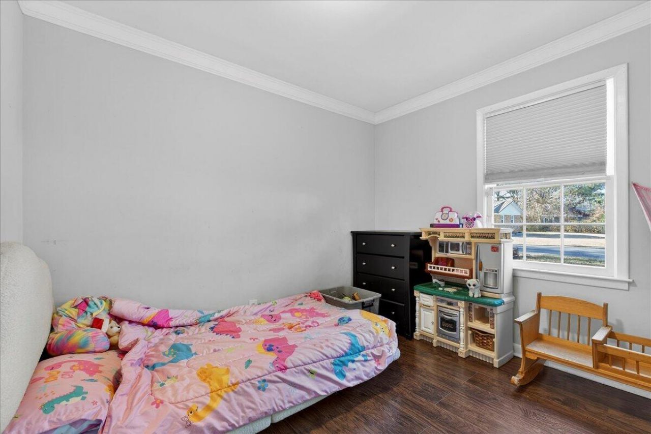 402 Tulip Street Photo 19