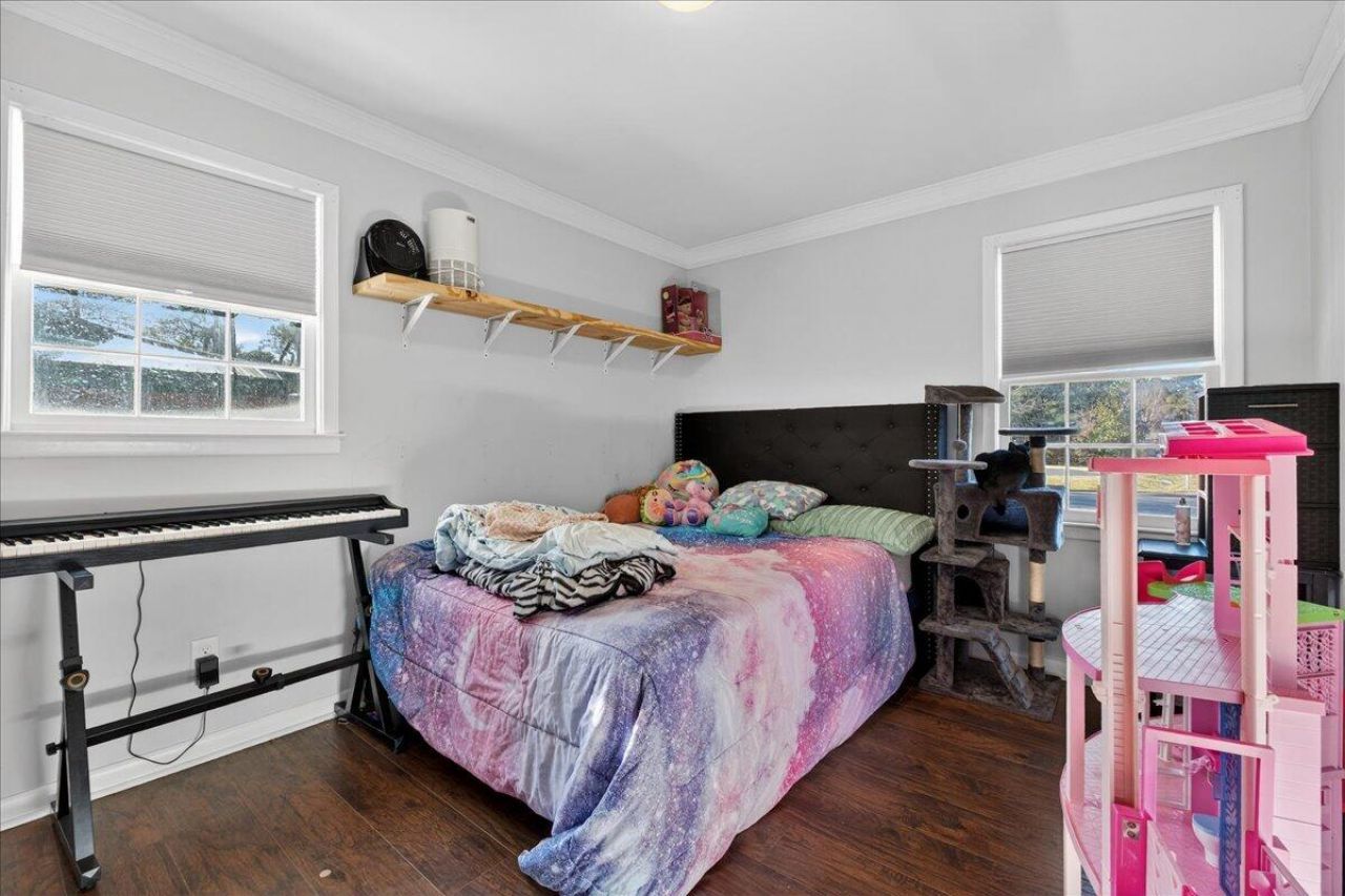 402 Tulip Street Photo 21