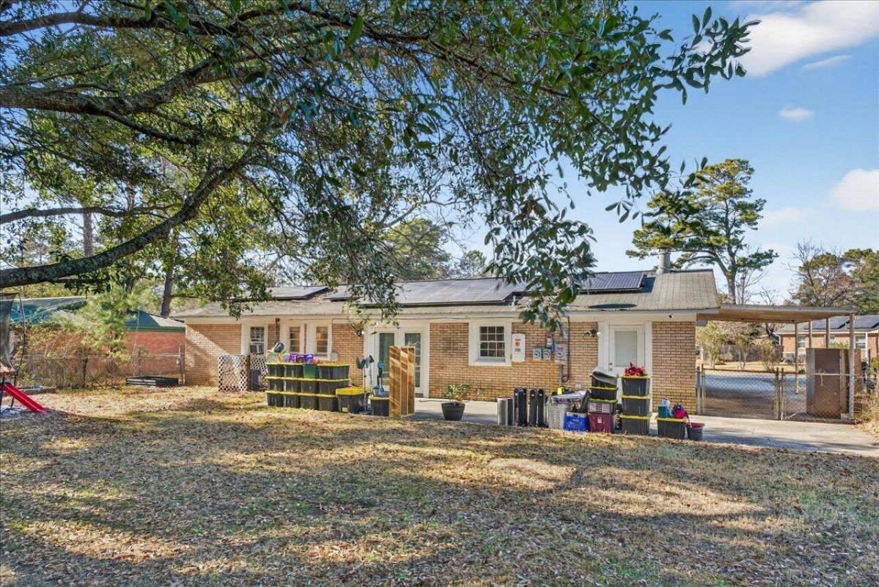 402 Tulip Street Photo 24