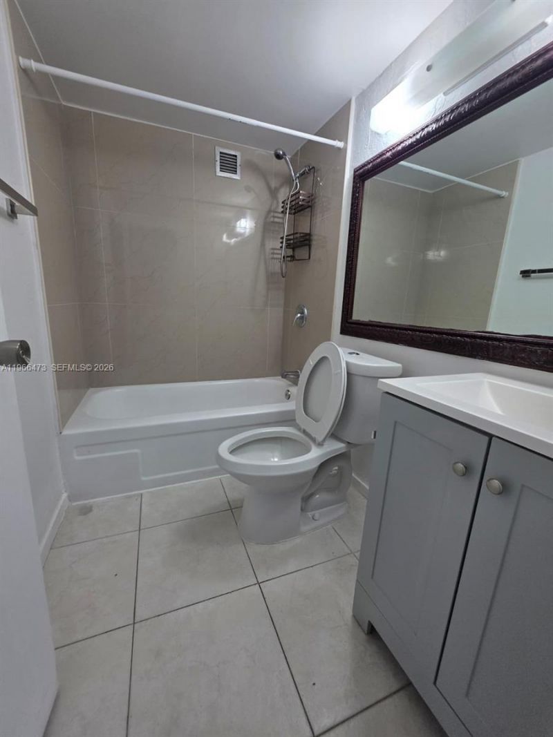 16450 NW 2nd Ave , Unit 214, Miami, FL 33169 Photo