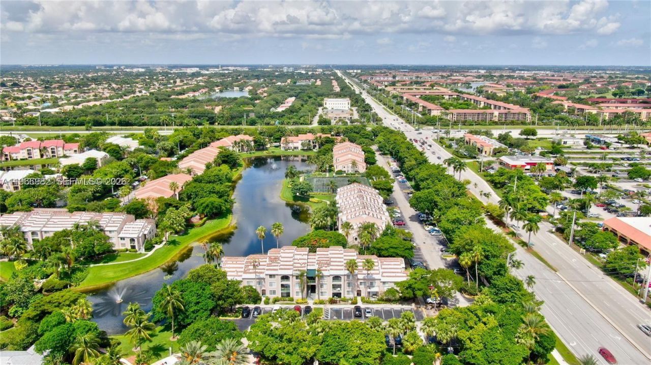 12124 Saint Andrews Pl , Unit 305, Miramar, FL 33025 Photo