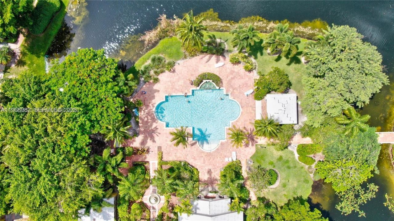 12124 Saint Andrews Pl , Unit 305, Miramar, FL 33025 Photo