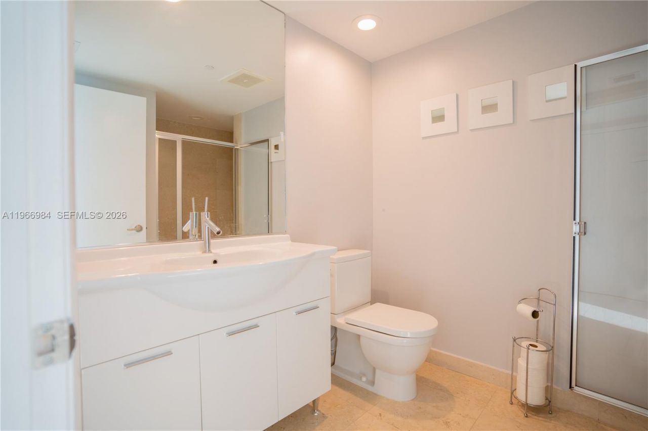 465 Brickell Ave , Unit 4802, Miami, FL 33131 Photo