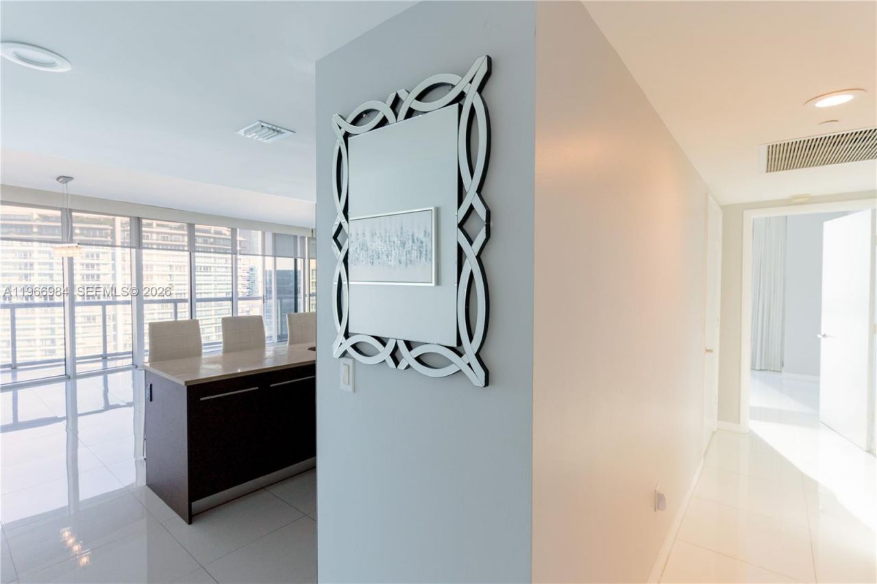 465 Brickell Ave , Unit 4802, Miami, FL 33131 Photo