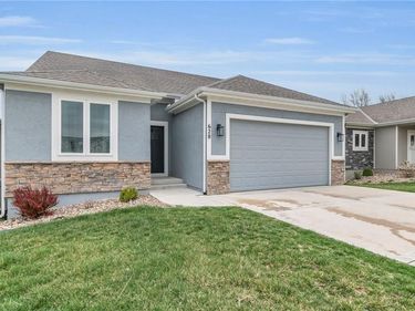 628 NW 110th Street, Kansas City, MO 64155