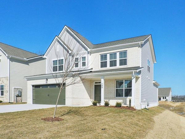133 Dahlia Dr, La Vergne, TN 37086